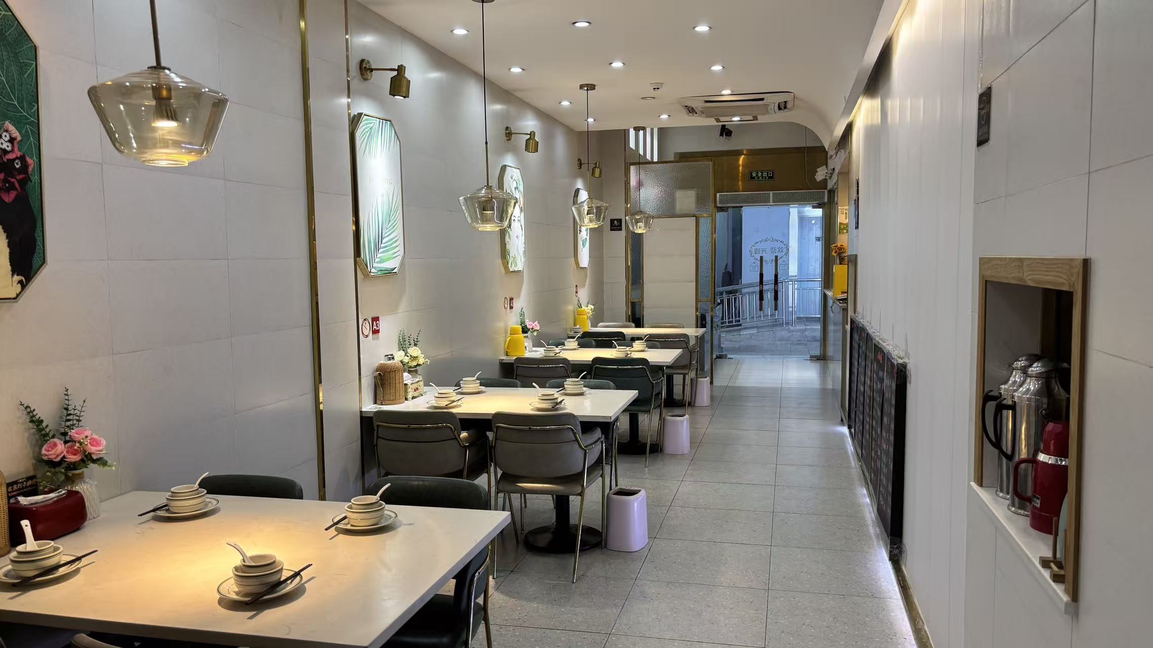 上城虎玉路临街 餐饮网红店转让个人